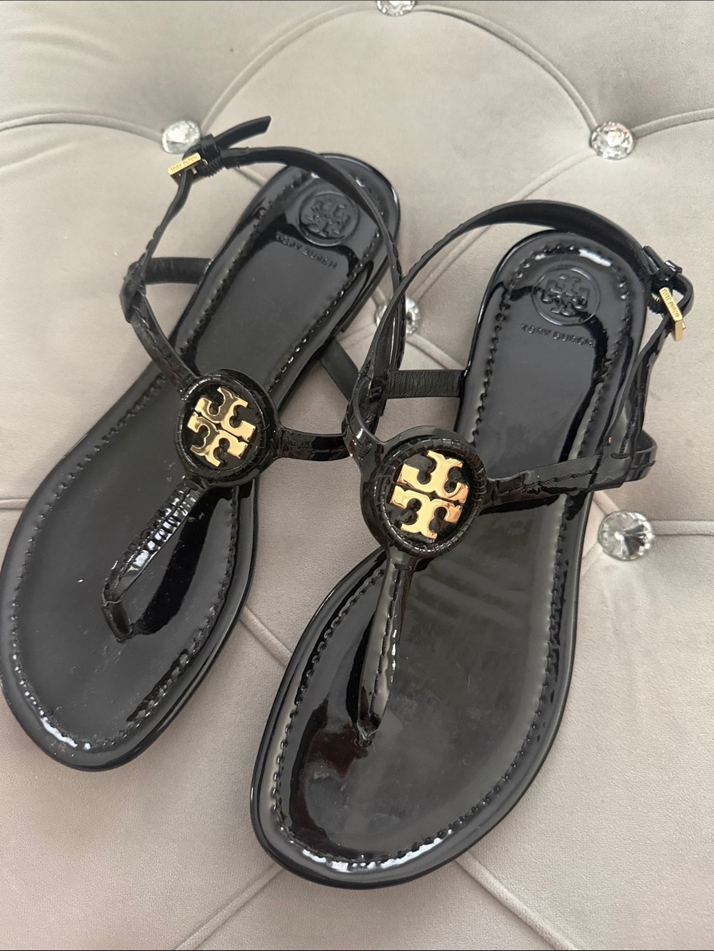 Tory Burch Black Patent Leather Thong Sandals with Gold Logo Medallion